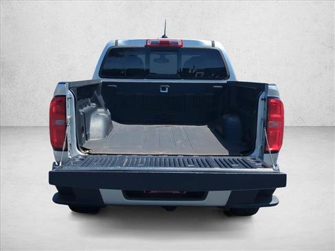 Used 2017 Chevrolet Colorado LT w/ LT Convenience Package RWD image 6