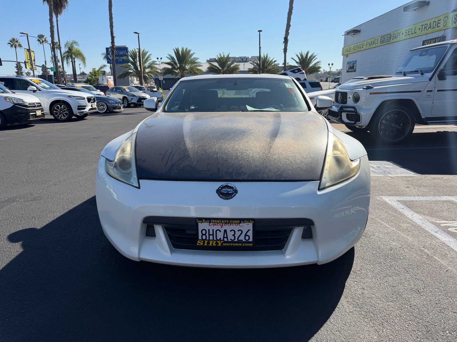 Used 2012 Nissan 370Z Coupe RWD image 2
