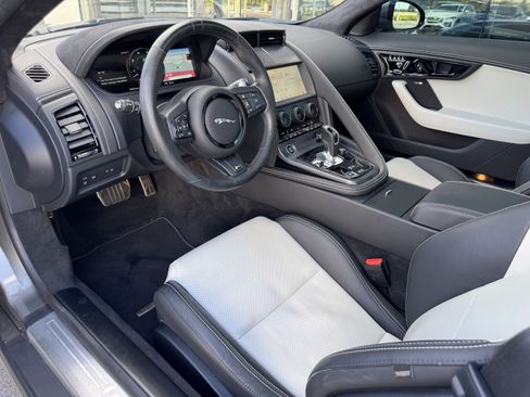 Certified 2022 Jaguar F-TYPE R AWD/4WD image 12