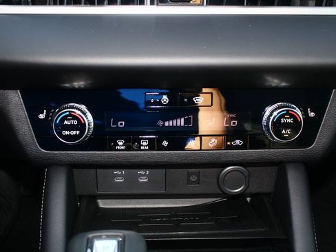 New 2026 Mitsubishi Outlander SE image 20