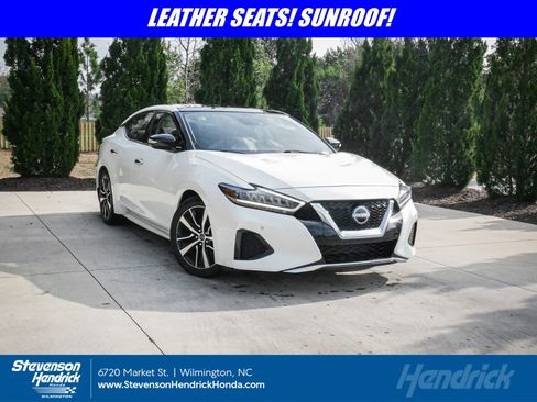 Used 2023 Nissan Maxima SL image 1