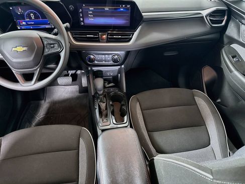 Used 2024 Chevrolet TrailBlazer LT FWD image 21