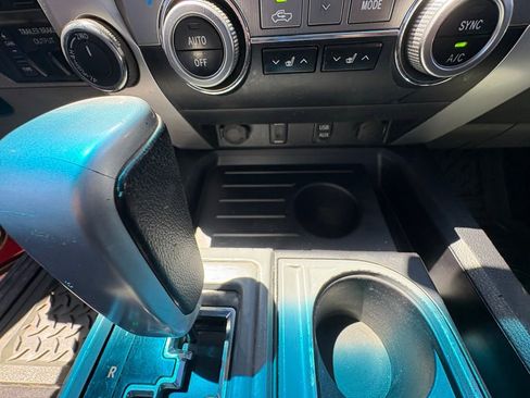 Used 2016 Toyota Tundra Limited w/ Limited Premium Package AWD/4WD image 21