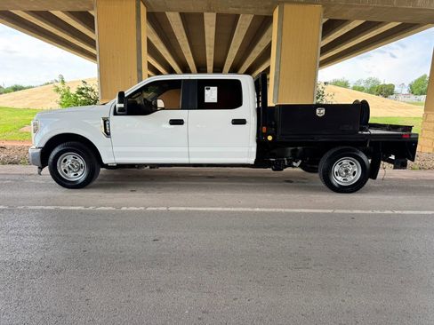Used 2018 Ford F250 XL w/ Power Equipment Group image 6