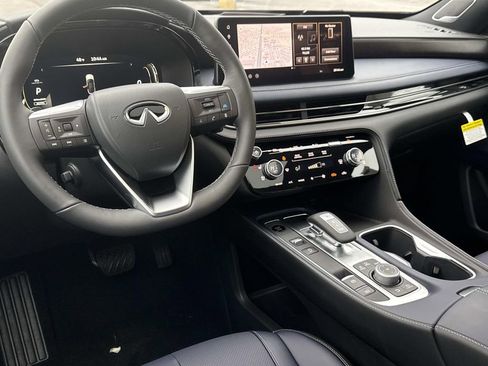 New 2026 INFINITI QX60 Sport image 2