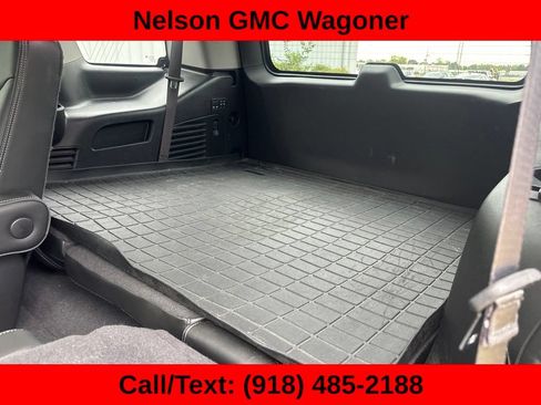 Used 2020 GMC Yukon Denali w/ Denali Ultimate Package AWD/4WD image 11