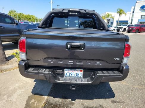 Used 2021 Toyota Tacoma TRD Off-Road w/ TRD Premium Off Road Package AWD/4WD image 33