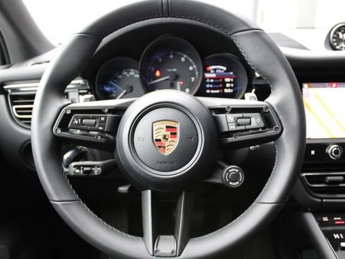 Certified 2026 Porsche Macan AWD/4WD image 16
