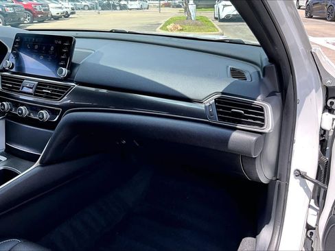 Used 2019 Honda Accord Sport image 16