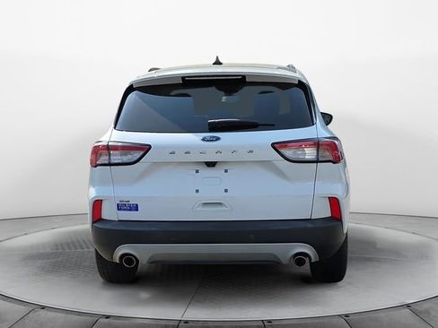 Used 2021 Ford Escape SE FWD image 4