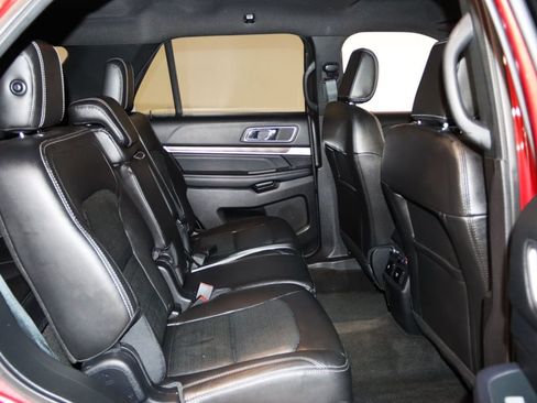 Used 2018 Ford Explorer Limited AWD/4WD image 62