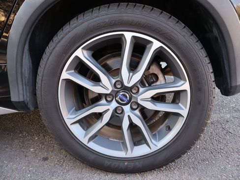 Used 2016 Volvo V60 T5 Cross Country Platinum image 43