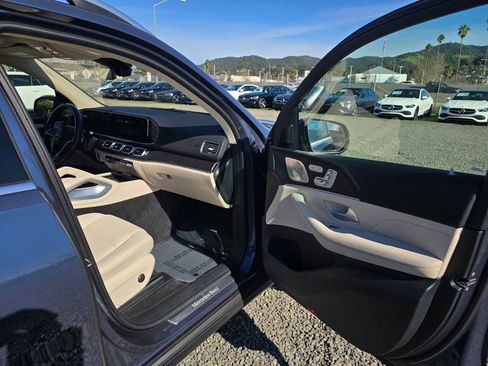 Used 2024 Mercedes-Benz GLE 450e 4MATIC image 12