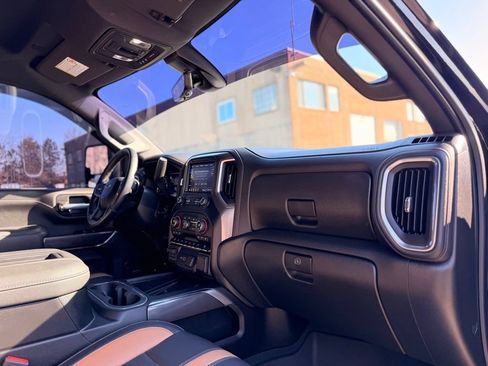 Used 2021 Chevrolet Silverado 2500 LTZ w/ Carhartt Edition AWD/4WD image 19
