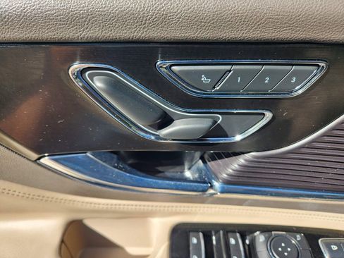 Used 2022 Lincoln Corsair Reserve w/ Equipment Group 201A image 29