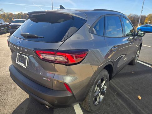 New 2026 Ford Escape ST-Line w/ Tech Pack #1 image 5