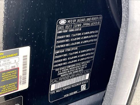 Used 2017 Land Rover Discovery HSE image 33