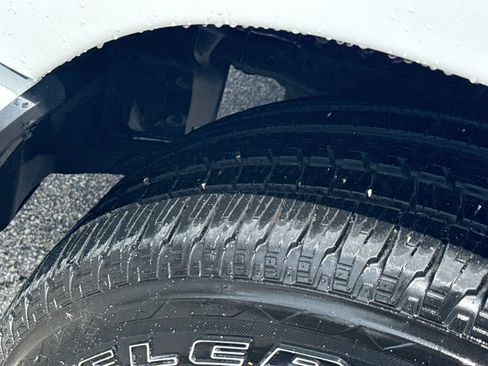 Used 2025 RAM 1500 Big Horn AWD/4WD image 10