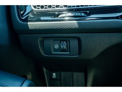 Used 2025 Honda Civic Sport image 25