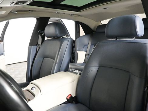 Used 2010 Rolls-Royce Ghost image 5