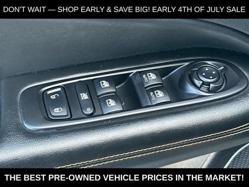 Used 2021 Jeep Compass Limited w/ Sun and Sound Group FWD image 12