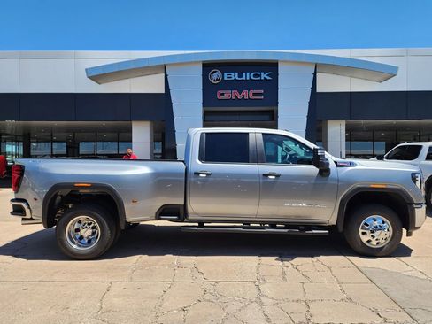 New 2026 GMC Sierra 3500 Pro AWD/4WD image 2