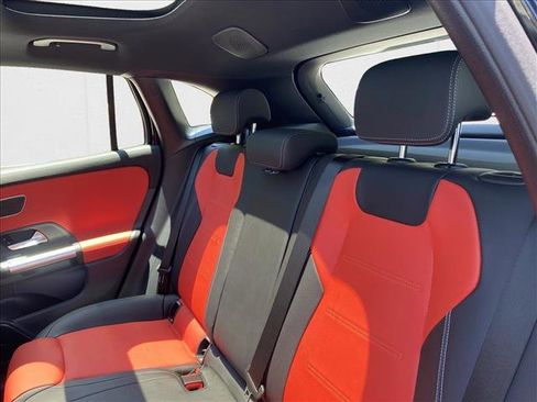 Used 2025 Mercedes-Benz GLA 35 AMG 4MATIC image 20