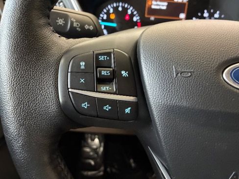 Used 2020 Ford Escape SEL image 19