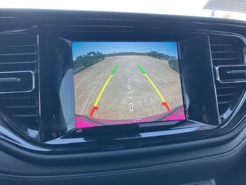 Used 2022 Dodge Durango GT image 35