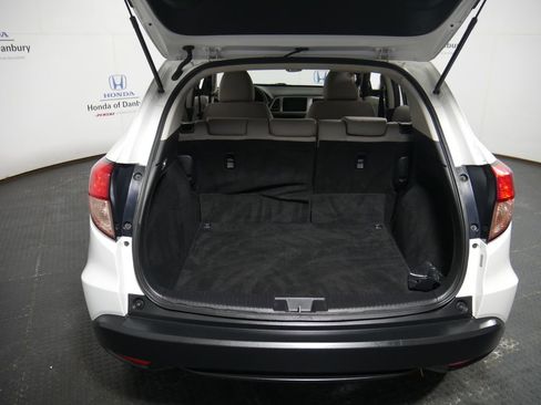 Used 2017 Honda HR-V EX image 6