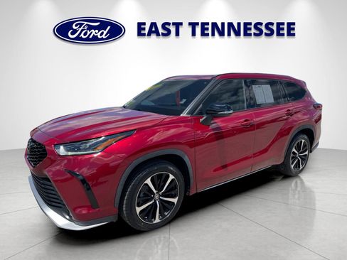 Used 2021 Toyota Highlander XSE FWD image 7