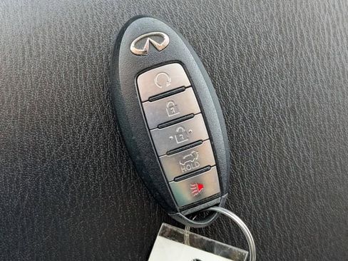 Used 2021 INFINITI QX80 Luxe image 36