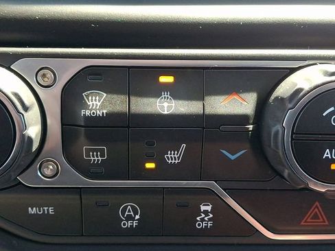 Used 2021 Jeep Gladiator Mojave AWD/4WD image 24