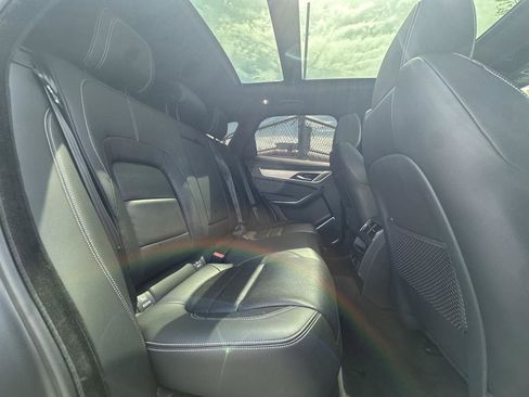 Used 2024 Jaguar F-PACE R-Dynamic S AWD/4WD image 34