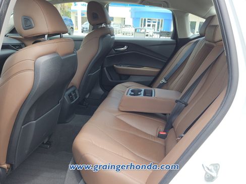 Used 2023 Acura TLX w/ Technology Package FWD image 11