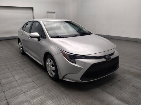 Used 2021 Toyota Corolla LE FWD image 13