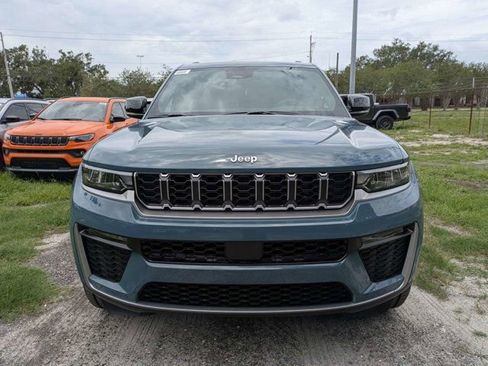New 2026 Jeep Grand Cherokee Limited AWD/4WD image 8