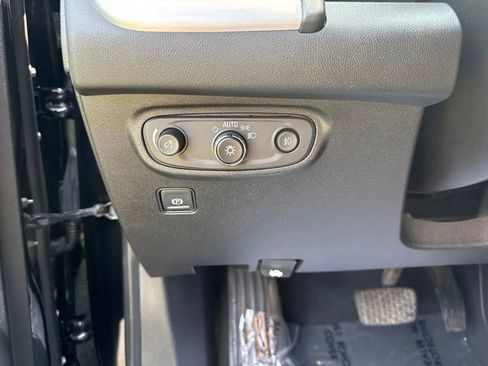 Used 2019 GMC Terrain SLT AWD/4WD image 19