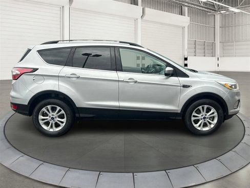 Used 2018 Ford Escape SEL w/ Ford Safe & Smart Package AWD/4WD image 6