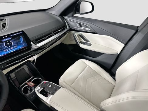 New 2026 BMW X1 xDrive28i w/ Technology Package image 23