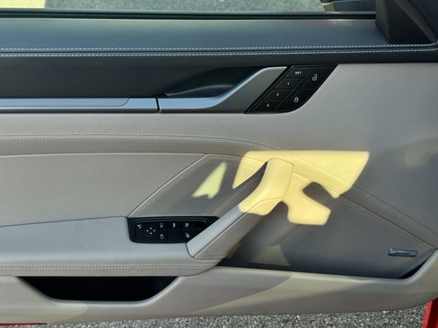 Certified 2025 Porsche 911 Carrera T RWD image 30