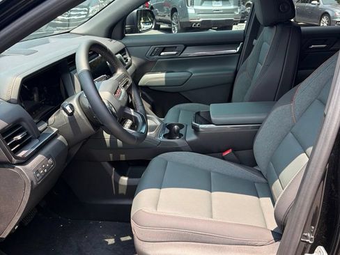New 2026 GMC Terrain AT4 w/ Technology Package II AWD/4WD image 10