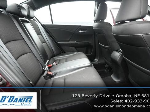 Used 2016 Honda Accord Sport image 43