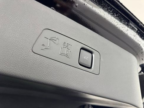 New 2026 Lincoln Corsair Reserve image 68