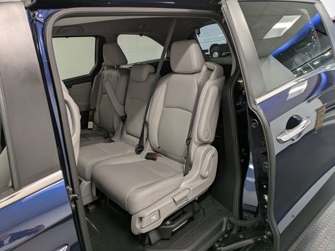 Certified 2023 Honda Odyssey Touring image 21