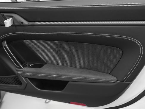 Certified 2025 Porsche 911 GT3 RS RWD image 45