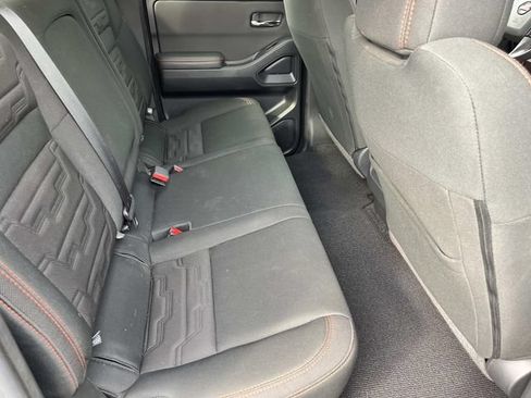 Used 2024 Nissan Frontier PRO-4X AWD/4WD image 19