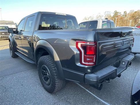 Used 2018 Ford F150 Raptor w/ Equipment Group 802A Luxury image 4