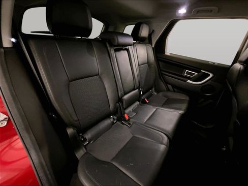 Used 2016 Land Rover Discovery Sport SE image 27
