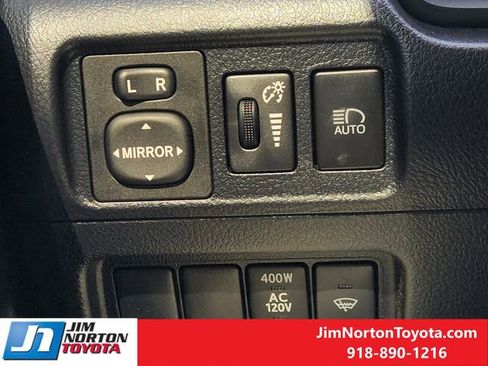 Used 2022 Toyota 4Runner TRD Sport AWD/4WD image 22